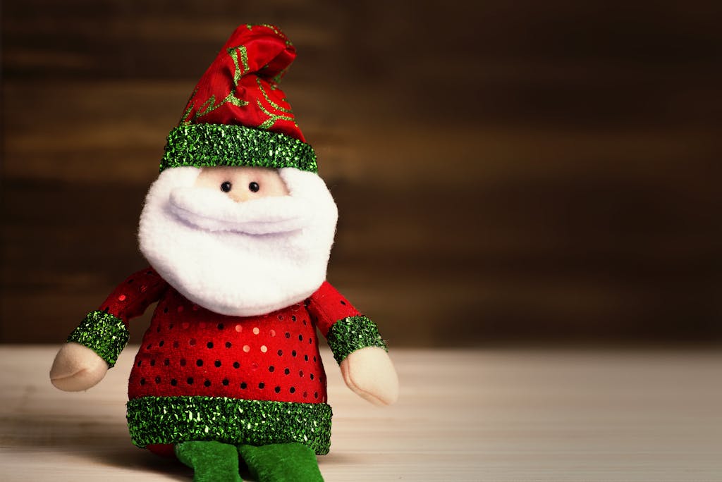 petite peluche de père Noël 